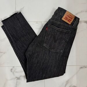 Levi's Wedgie Straight